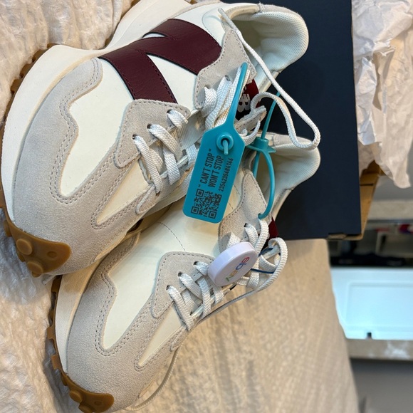 New Balance White and Burgundy Sneakers - Picture 2 of 10
